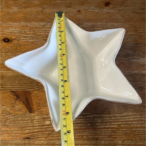 Pottery Barn White Star Bowl 9" Retired Serving Piece Holiday Appetizer Dessert - Picture 4 of 4